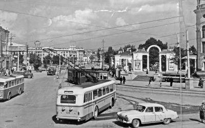 Прикрепленное изображение: Площадь Советская 02 1968 год.jpg